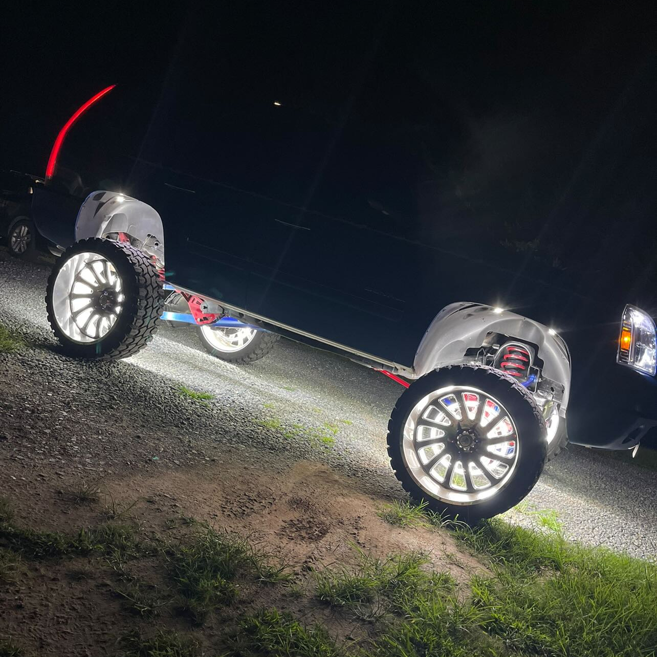 White Single-Color LED Wheel Ring Kit – Set of 4 - Image 4