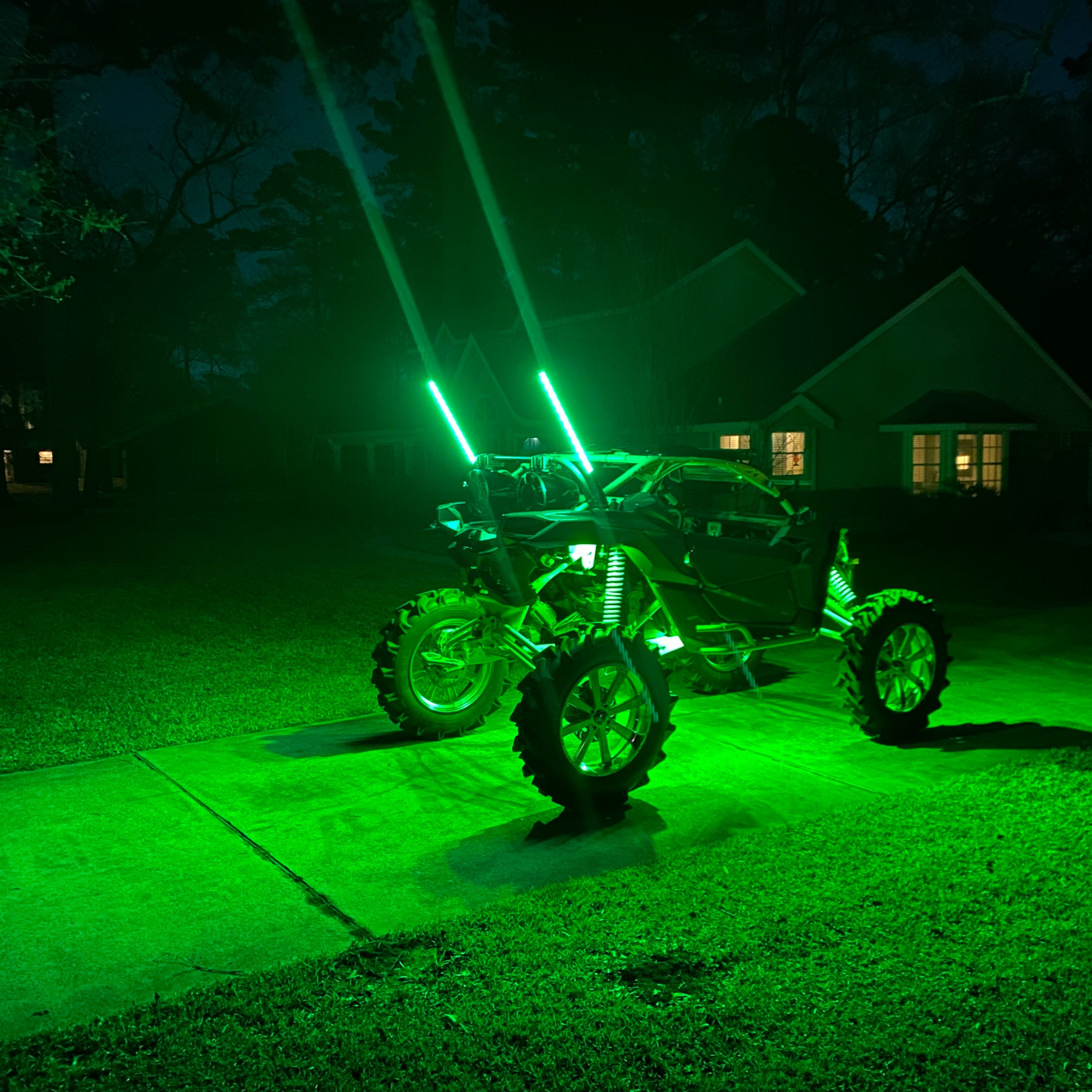 Double Helix 3-Pin Chasing LED Whips with Bluetooth Controller - Image 7