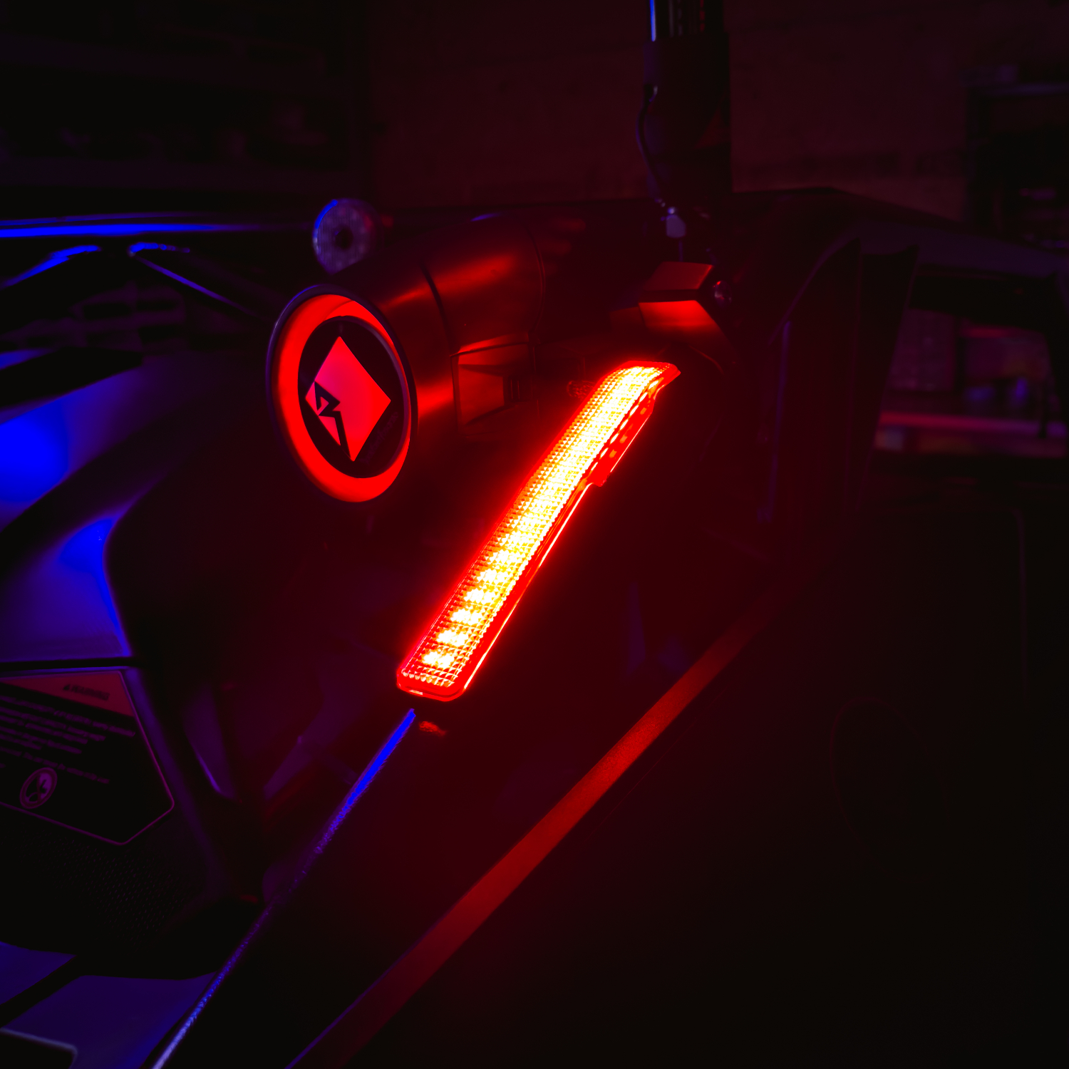 RGB+W Beacon Light - Image 3