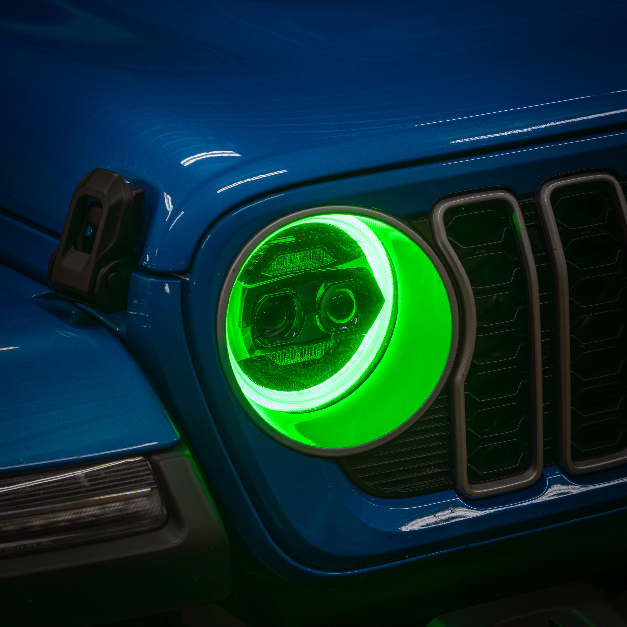 Jeep JL / JT 9-inch Chronos RGB+W Headlights with DRL & Turn Signals - Image 8